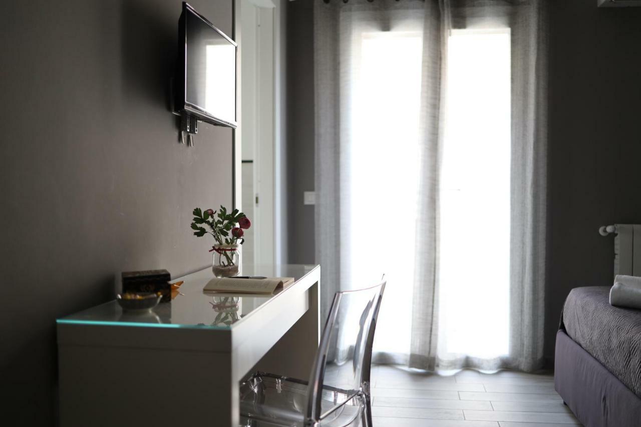 Cavour37 Rooms Palermo Bagian luar foto