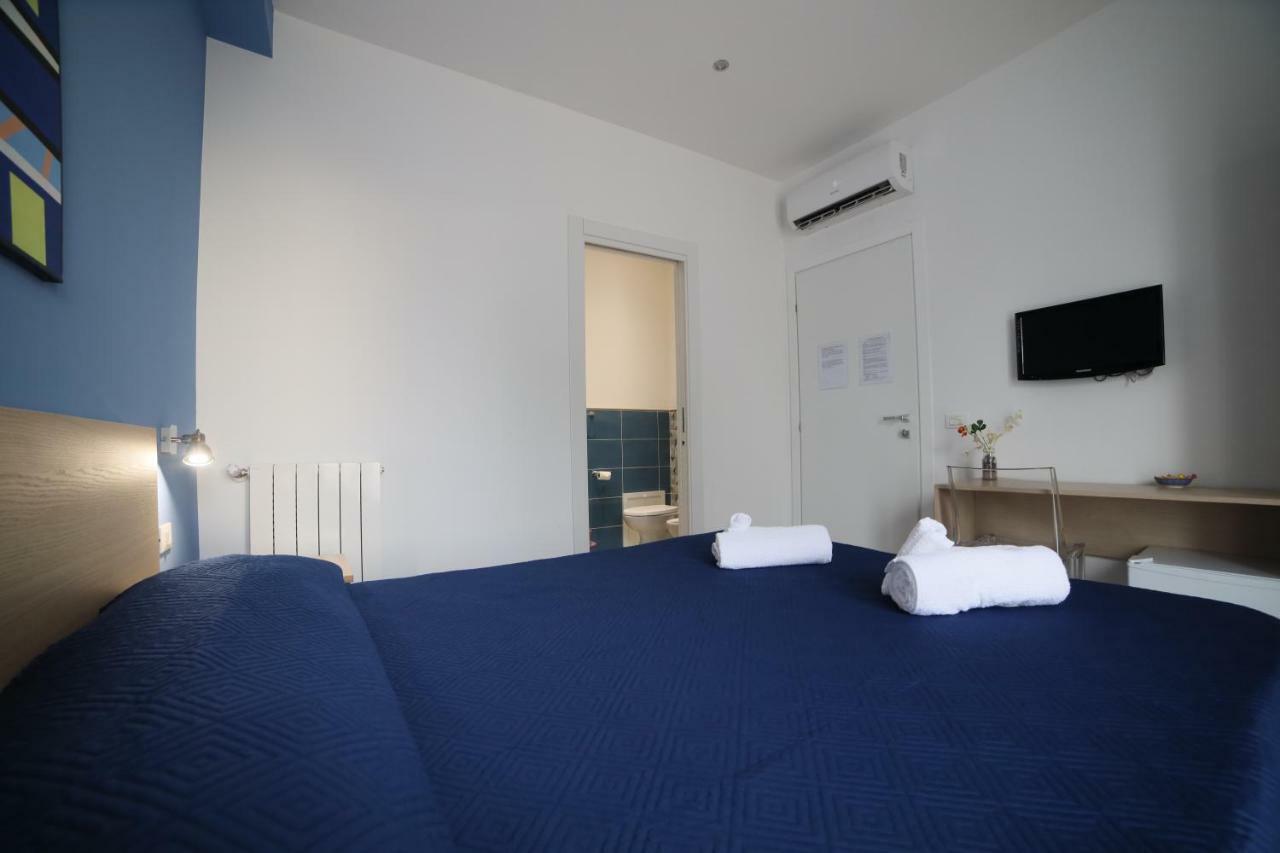 Cavour37 Rooms Palermo Bagian luar foto