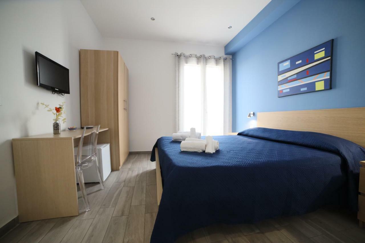 Cavour37 Rooms Palermo Bagian luar foto